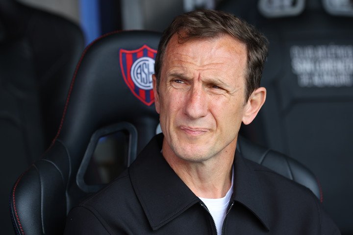 Rodolfo Arruabarrena durante San Lorenzo - Boca.