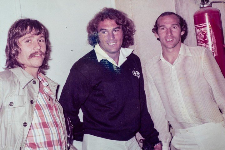 Con Carlos Bianchi se hicieron amigos en la selección, se enfrentaron en Francia y fueron compañeros en Vélez.