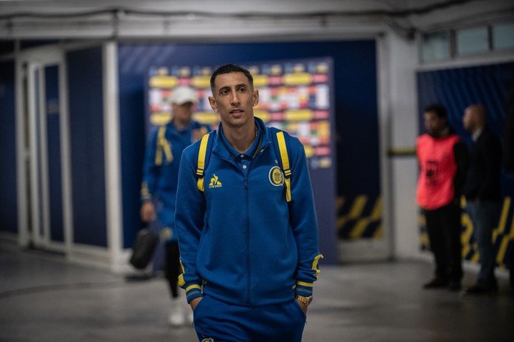 Di María y Central, con sus hinchas en Banfield.
Foto: Rosario Central