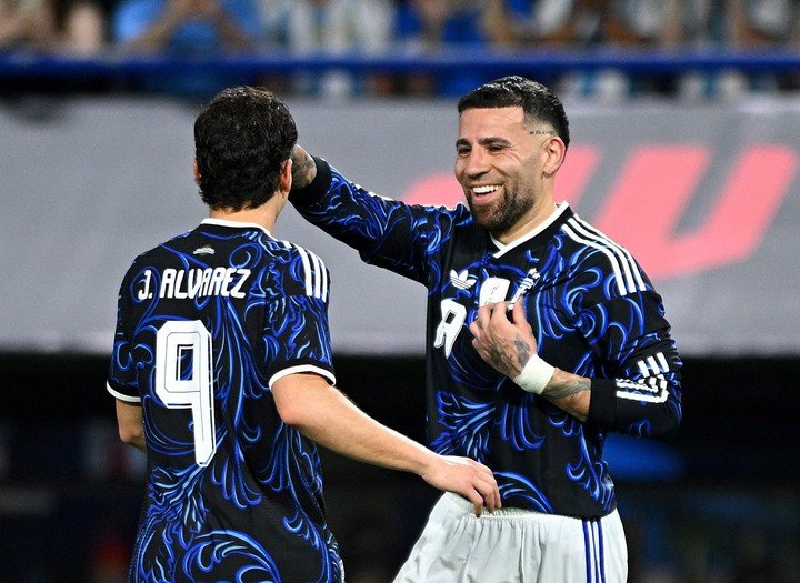 Otamendi ante Zambia. REUTERS.