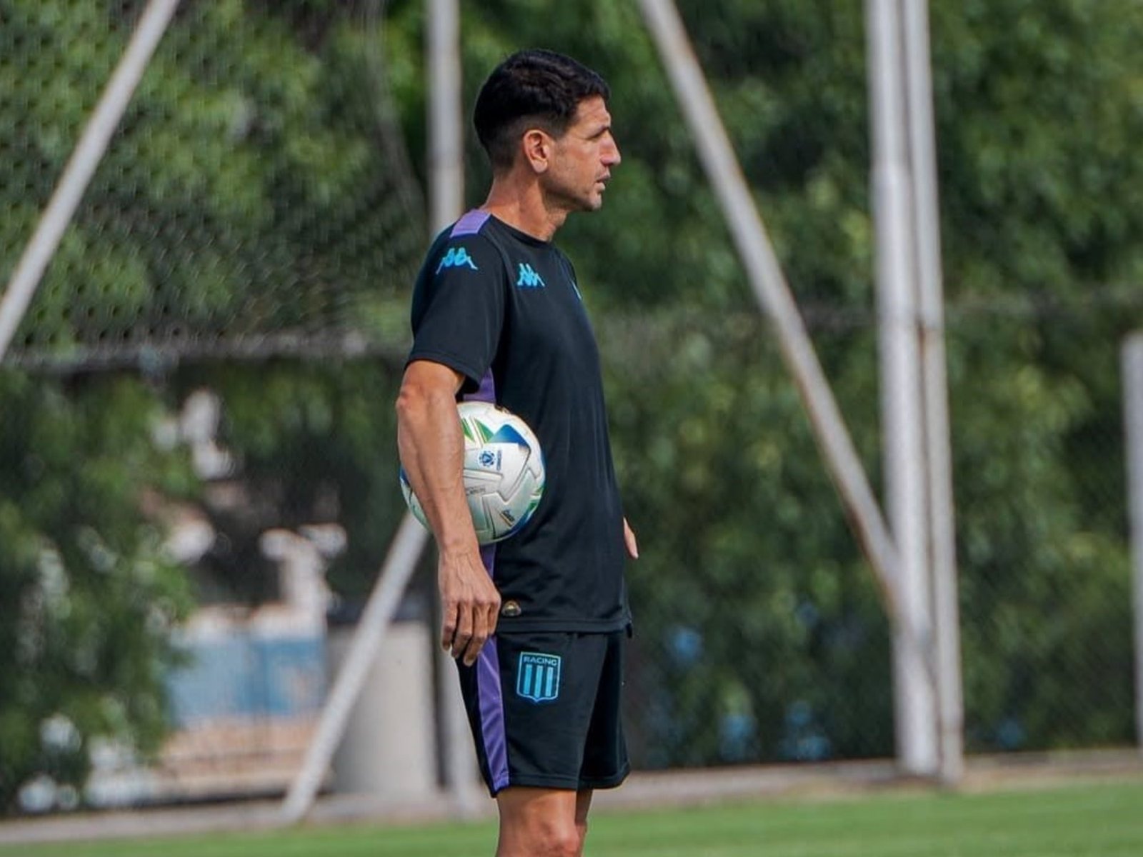 Chirola Romero tomó una determinación con la formación de Racing para recibir a Belgrano :: Olé