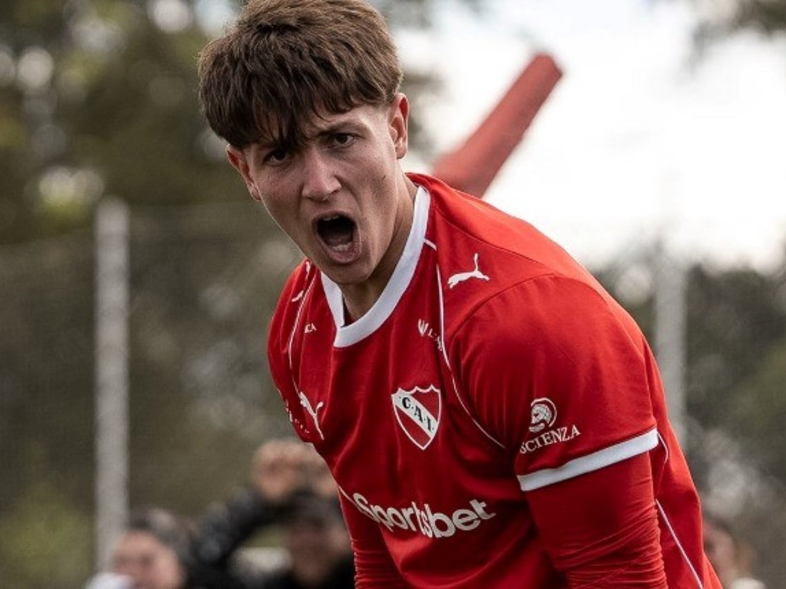 Con un gol agónico, Independiente le dio vuelta el clásico a Boca en Reserva y lidera su zona :: Olé