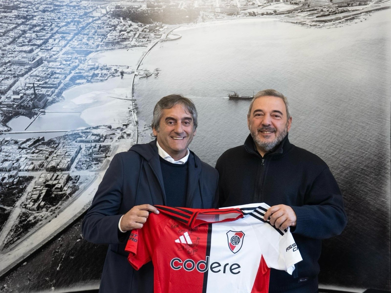 El motivo de la visita de Enzo Francescoli a Montevideo :: Olé