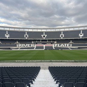 Post Lali, así luce el campo del Monumental para recibir a la Selección, a Messi y a River