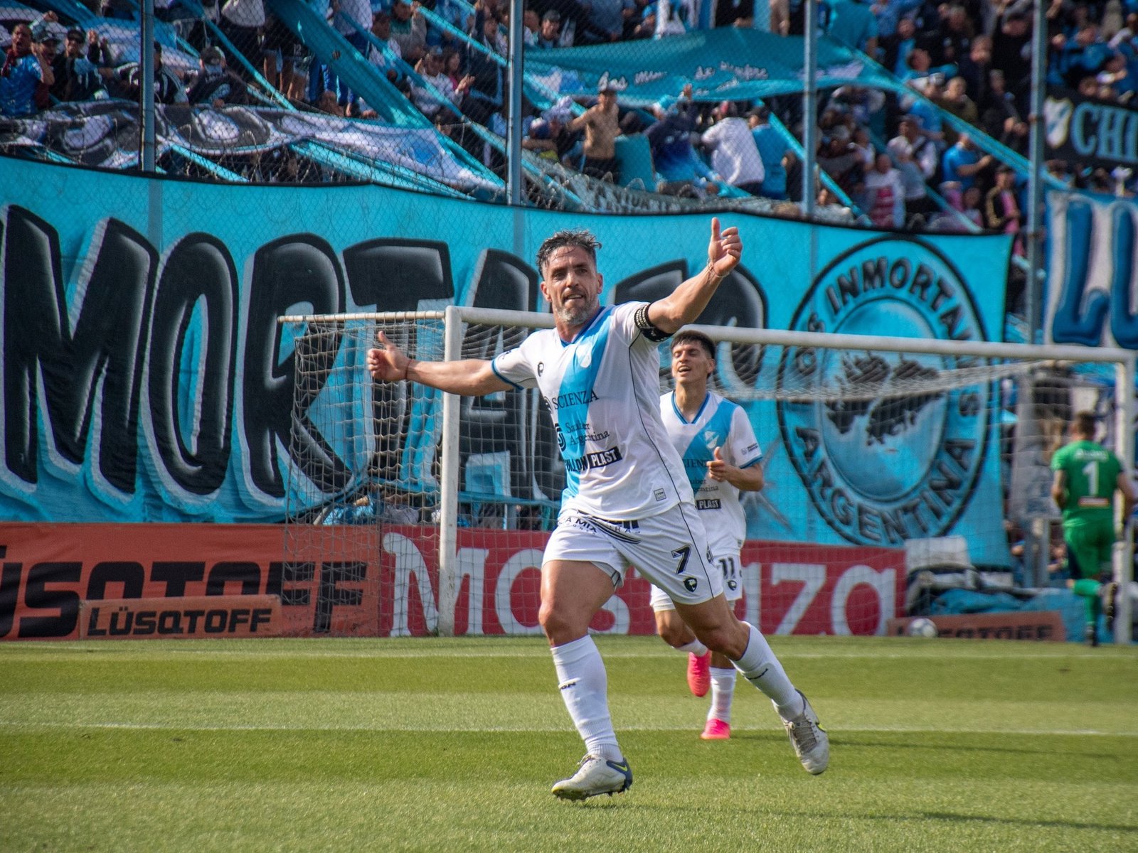 Hauche, el dueño de la ilusión de Temperley :: Olé