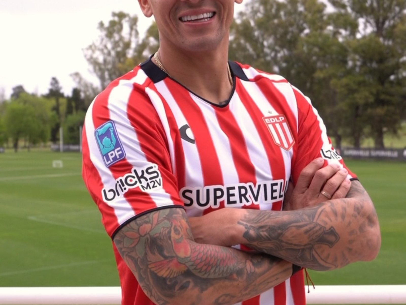 Ni una sola mención a Racing: el mensaje de Marcos Rojo en un nuevo primer día en Estudiantes :: Olé