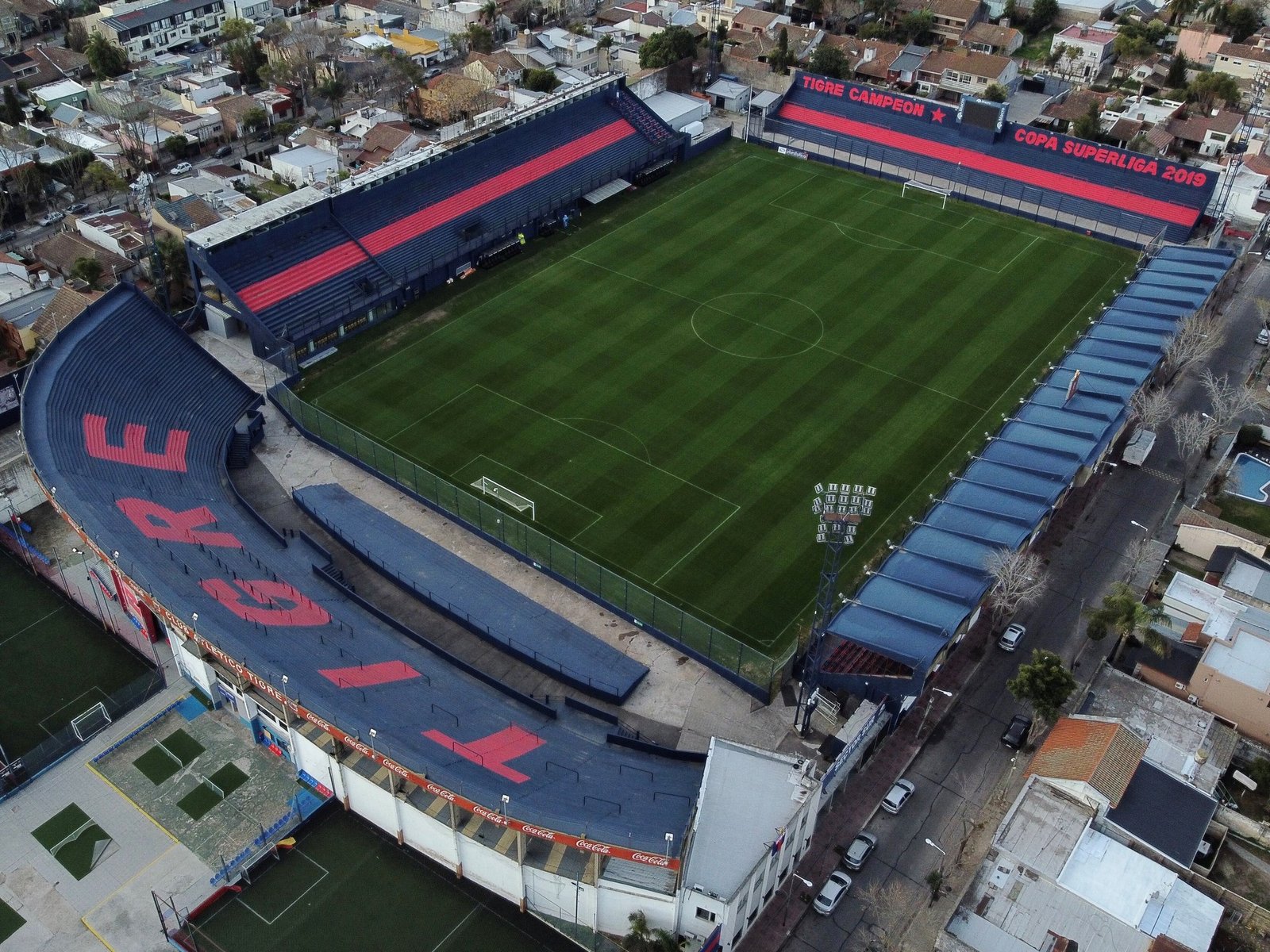 Oficial: Tigre vs. Banfield se jugará con público visitante :: Olé