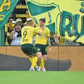 Defensa vs. San Lorenzo, EN VIVO, por el Torneo Clausura: el Halcón golea al Ciclón y explotó su gente