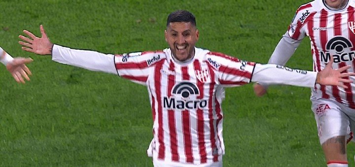 Jonatan Galván convirtió para Instituto frente a Boca.