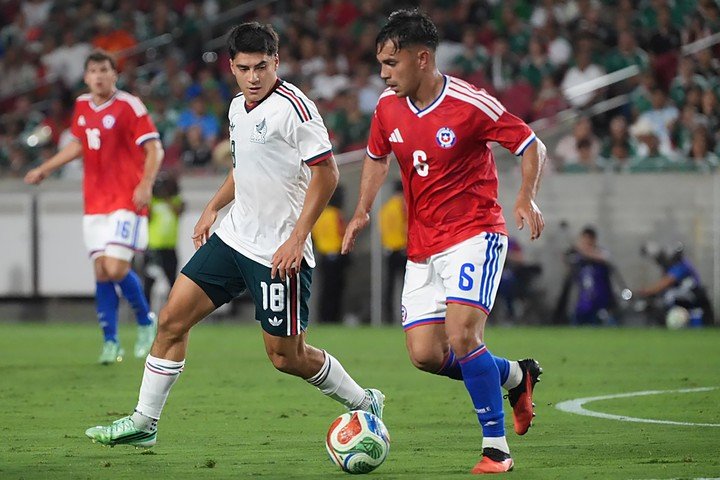 Vicente Pizarro, ante México.
EFE/ Ómar Alonso