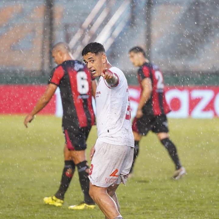 Gonzalo Morales se reincorporó al plantel profesional de Barracas.