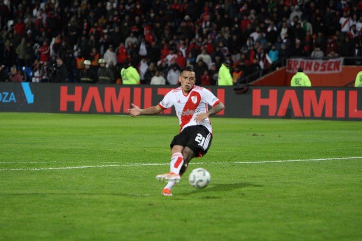 Barco en River.